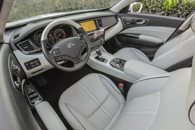 2015-kia-k900-interior